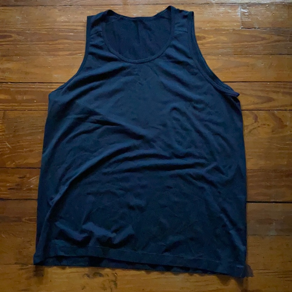 lululemon Metal Vent Breathe Tank Size XL